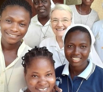 Mois extraordinaire de la mission. Sœur Anne Leroy, religieuse au Sénégal Mois extraordinaire de la mission. Sœur Anne Leroy, religieuse au Sénégal